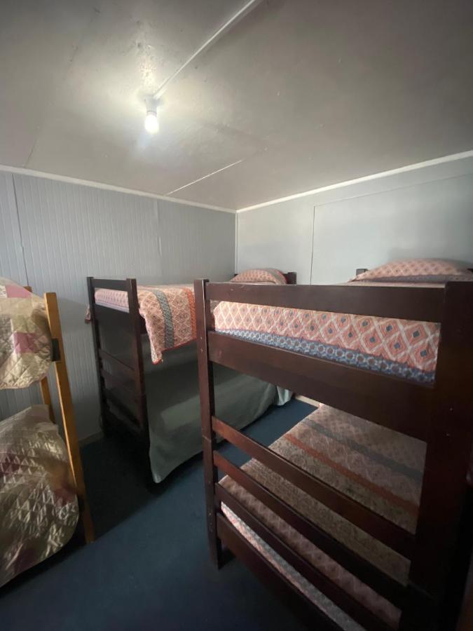 World'S End Hostal 푸에르토나탈레스 외부 사진