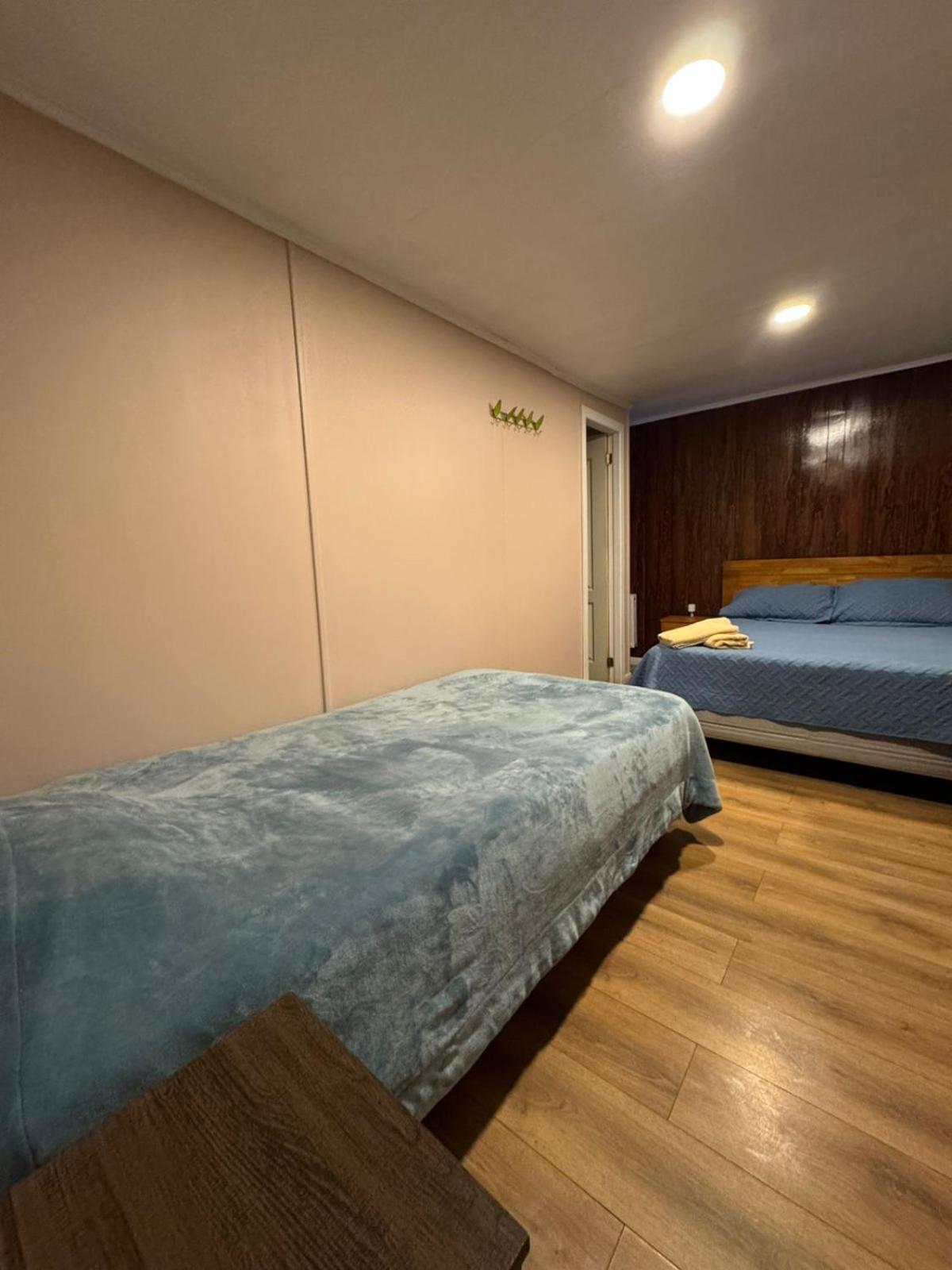 World'S End Hostal 푸에르토나탈레스 외부 사진