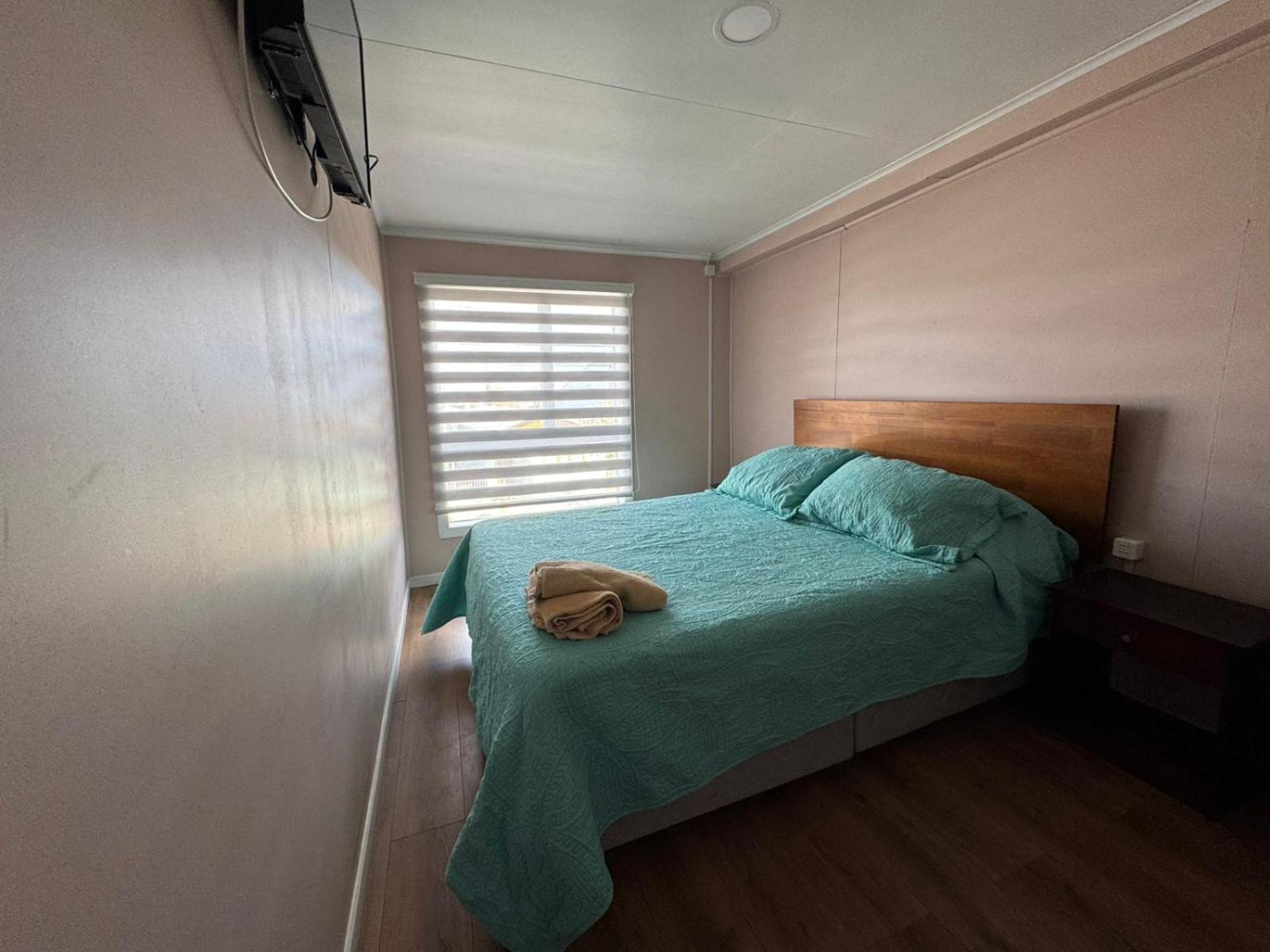 World'S End Hostal 푸에르토나탈레스 외부 사진